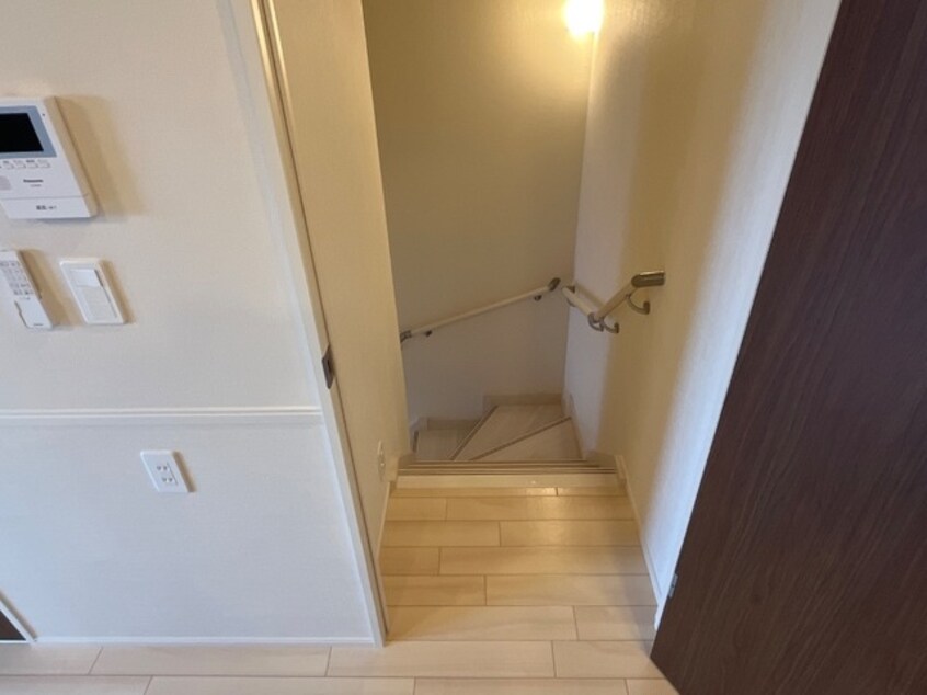 階段(イメージ) 仮称）上山市長清水１丁目新築アパート