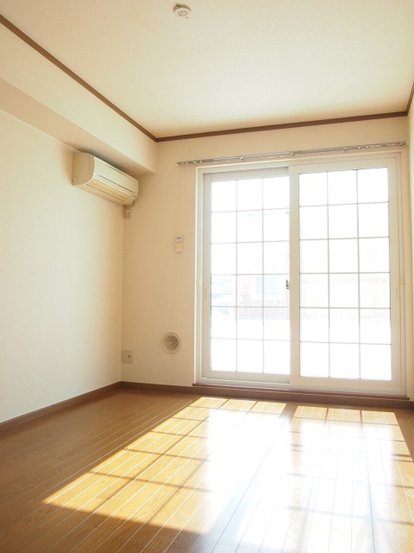 居室・リビング アルカンシェル　エスティＡ