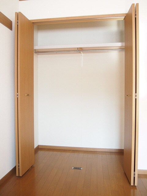 収納 アルカンシェル　エスティＡ