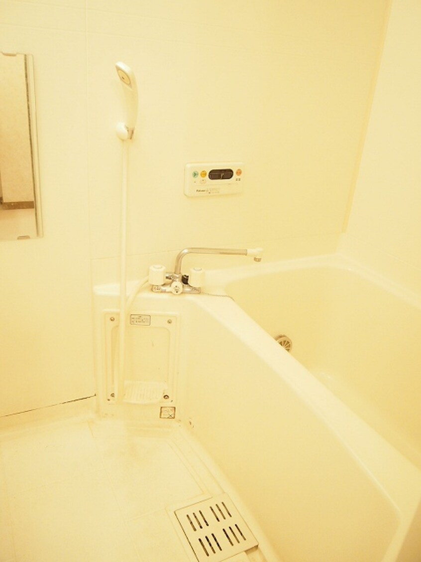  エレガンテ　稲荷