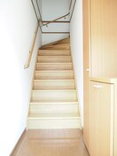  エレガンテ　稲荷