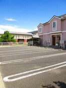 駐車場 メゾンパラディ