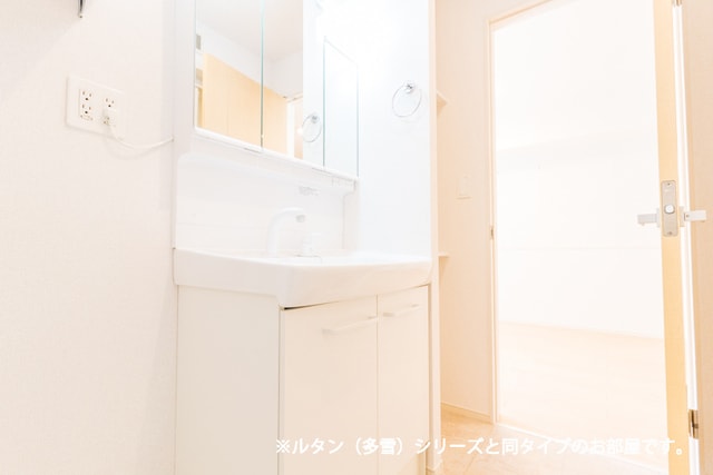 洗面所 メゾン　ルーチェ