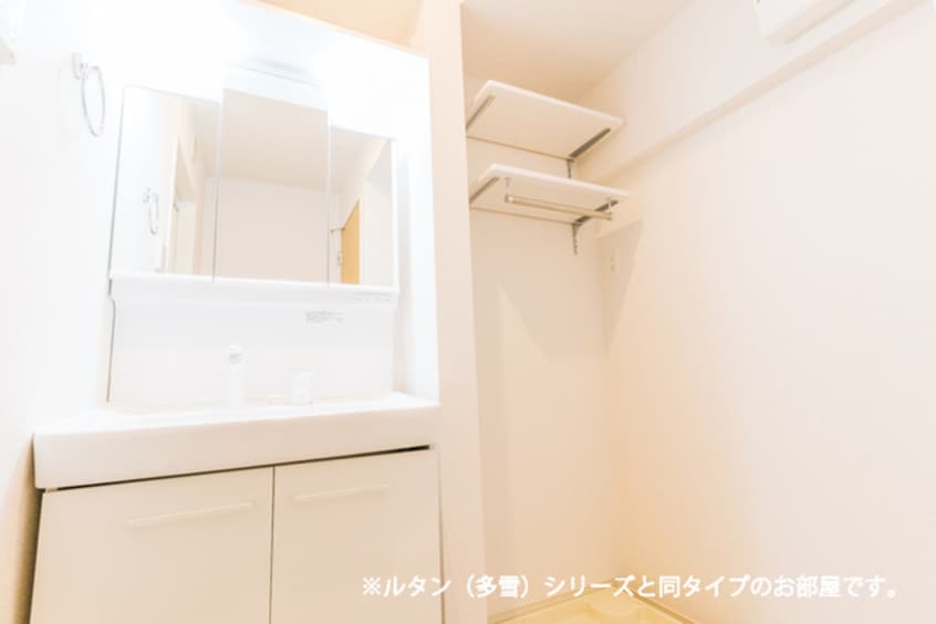 洗面所 メゾン　ルーチェ