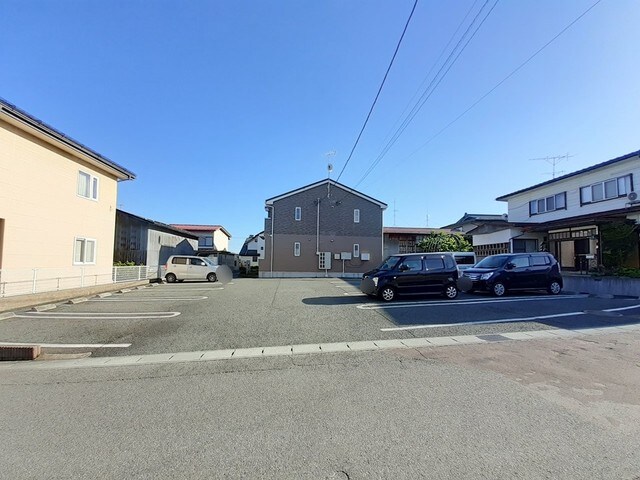 駐車場 エレガント　ノーヴァ