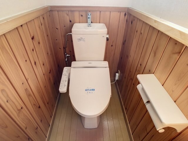 コンパクトで使いやすいトイレです ラ・ベール