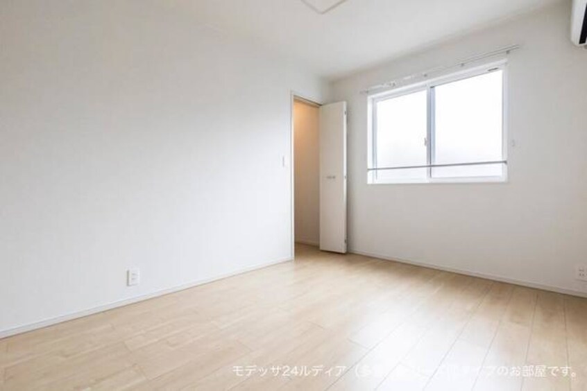  アッシュ　ヒル　Ⅱ