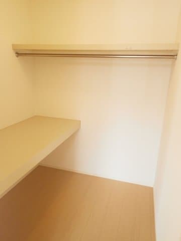 ウォークインクローゼット メゾン ルーナ