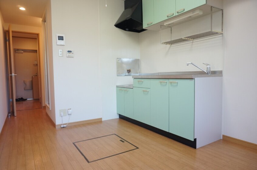 ダイニングキッチン アバンティ旭町