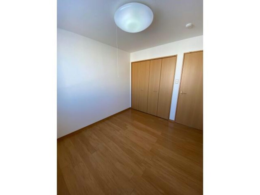  メニーハピネス・T