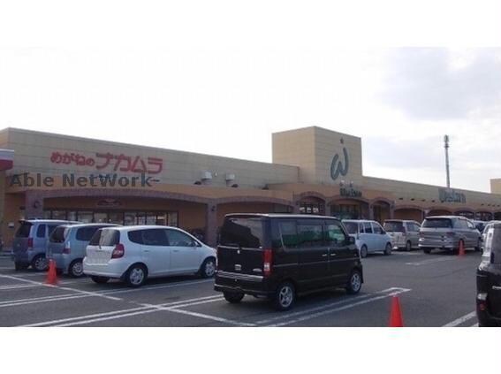 ウェスタン川端(スーパー)まで1692m NLC5