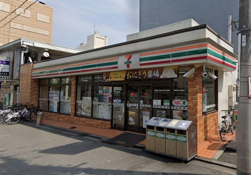 セブンイレブン姫路塩町店(コンビニ)まで60m エーデルハイム三共