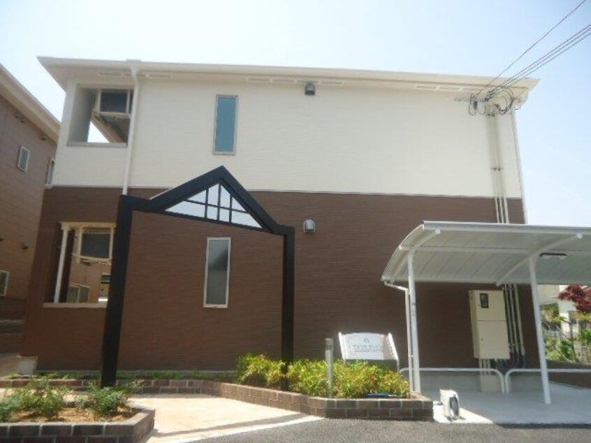 外観写真（昼） アイリス　ガーデン