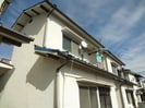 西今宿橋本貸家（中）の外観