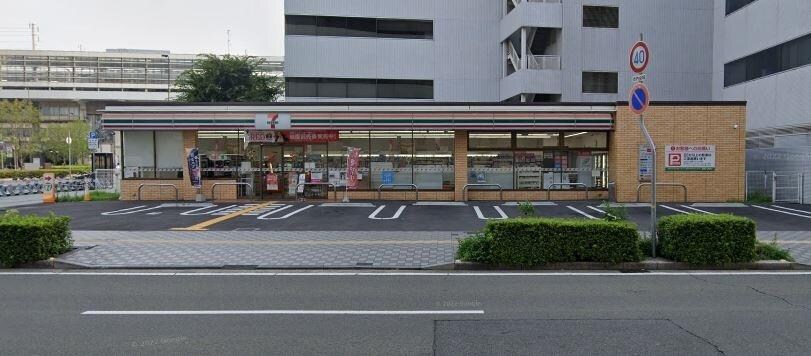 セブンイレブン姫路南駅前町店(コンビニ)まで233m 三共ヒルズ