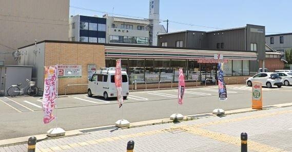 セブンイレブン姫路安田4丁目店(コンビニ)まで227m コーポ堂の前