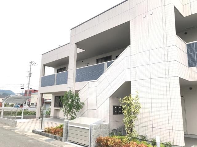 外観写真（昼） ヴァン　ベール