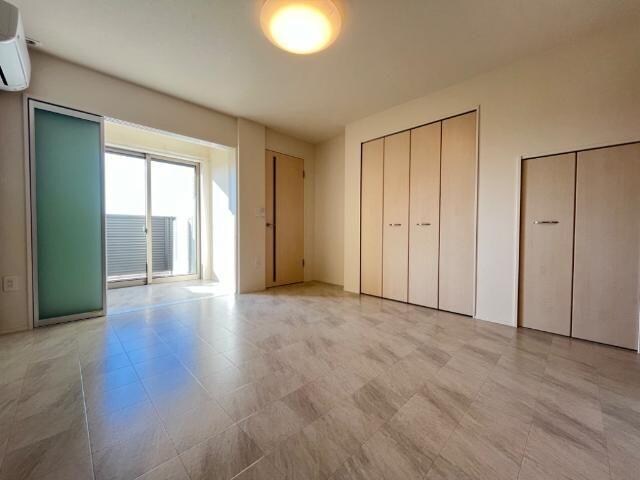 リビング オーヴェスト・トレ