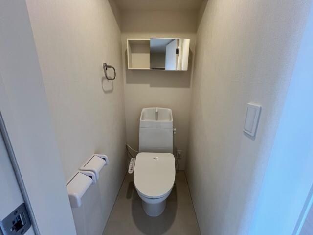 シャワー付トイレ オーヴェスト・トレ