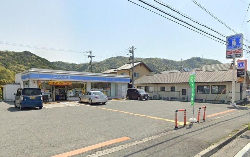 ローソン龍野東觜崎店(コンビニ)まで117m たつの市　エスポワールたつの