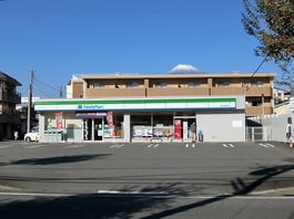 ファミリーマート富士本吉原店