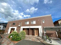クレスト小泉
