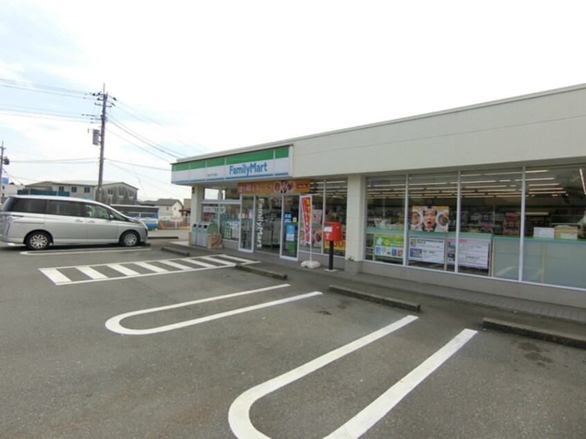 ファミリーマート富士宮小泉店(コンビニ)まで911m※ファミリーマート富士宮小泉店 ディアコート田代