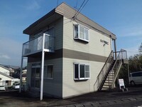 ハイツ井出Ｃ