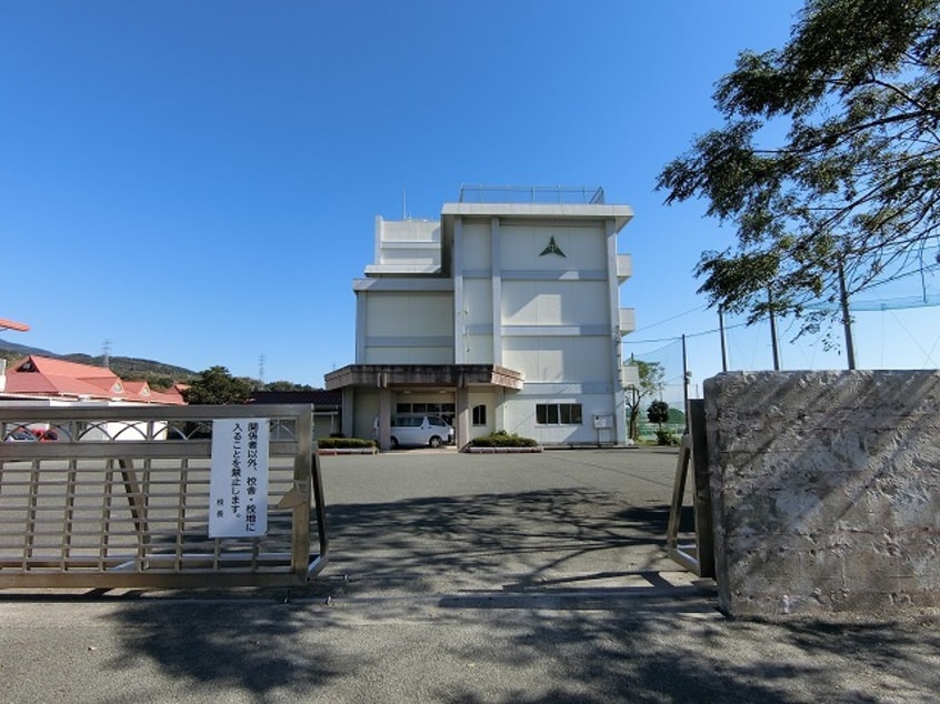 富士市立須津中学校(中学校/中等教育学校)まで1251m※富士市立須津中学校 スカイコーポ木下