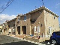 モンターニュ　トロワ