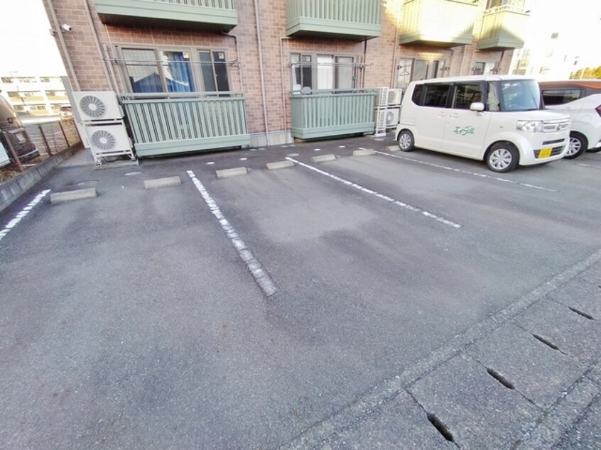  東海道本線/富士駅 バス15分山神社バス停下車:停歩6分 2階 築21年