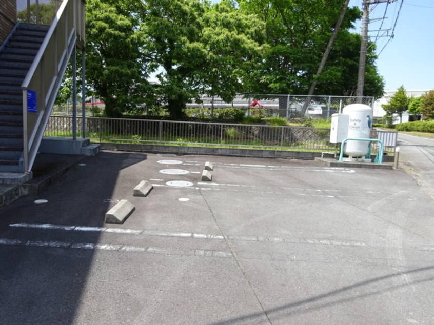  エバーグリーン富士岡