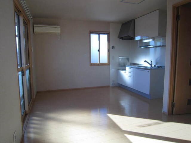  セジュール岳南　A