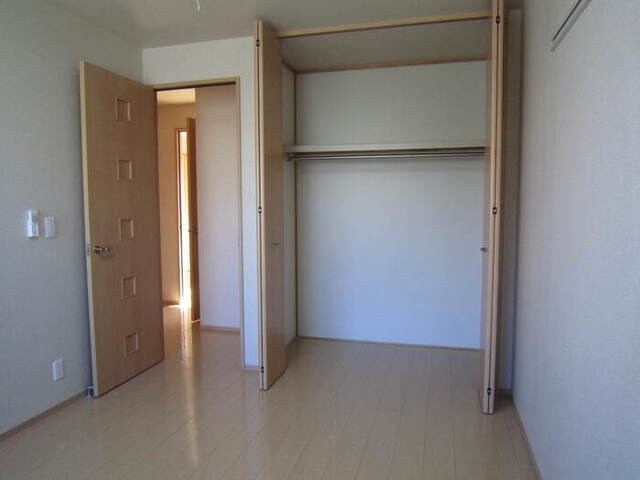  セジュール岳南　A