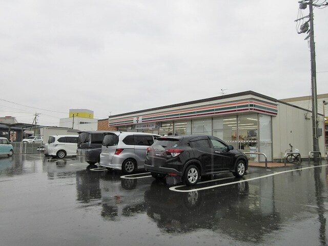 セブンイレブン富士宮東阿幸地店(コンビニ)まで571m※セブンイレブン富士宮東阿幸地店 よろづや５　C