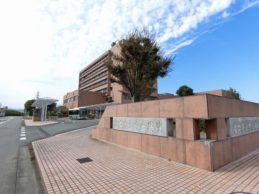富士市立中央病院(病院)まで696m※富士市立中央病院 マンションＣｌｏｖｅｒ
