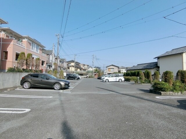  東海道本線/富士駅 バス20分桜ヶ丘入り口下車:停歩3分 1階 築15年