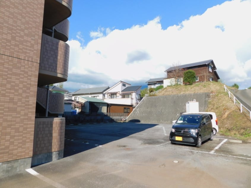  東海道本線/原駅 バス15分根古屋下車:停歩1分 4階 築24年