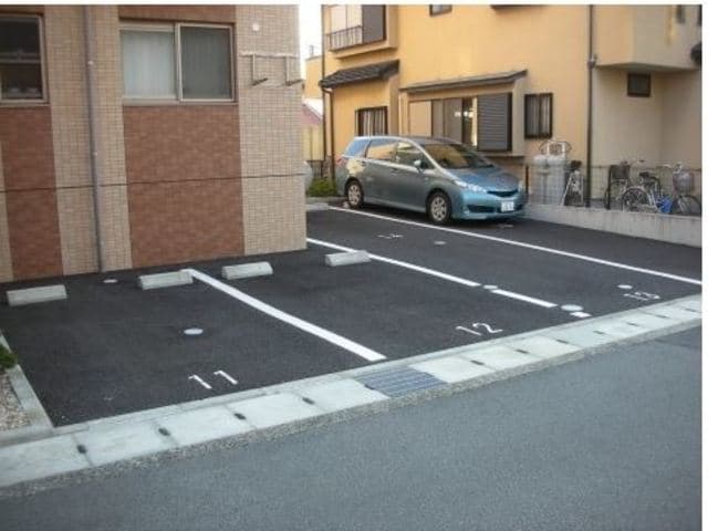  ルミナスコート