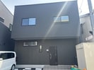 エバリー学園通りの外観