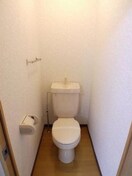 トイレ内にタオルかけあり アン・ソレイエ