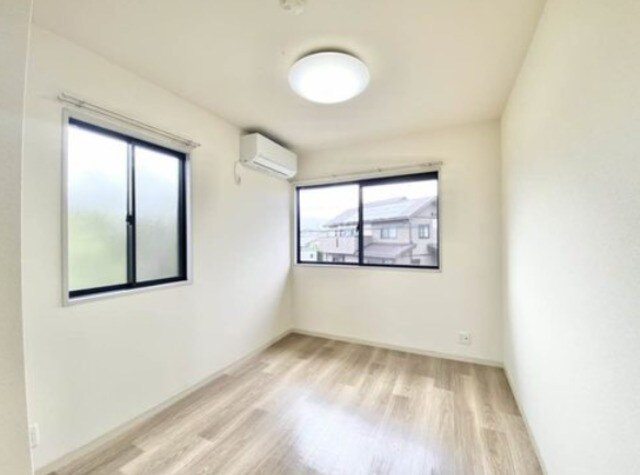  フォーレスタナベ