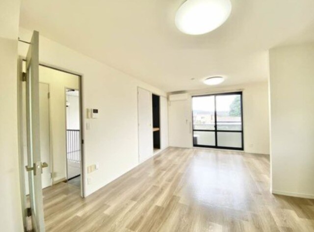  フォーレスタナベ