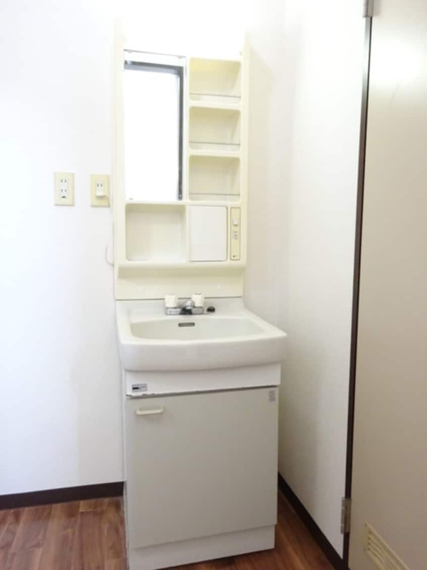  御殿場線（静岡県内）/御殿場駅 バス20分北郷小学校下車:停歩3分 2階 築32年