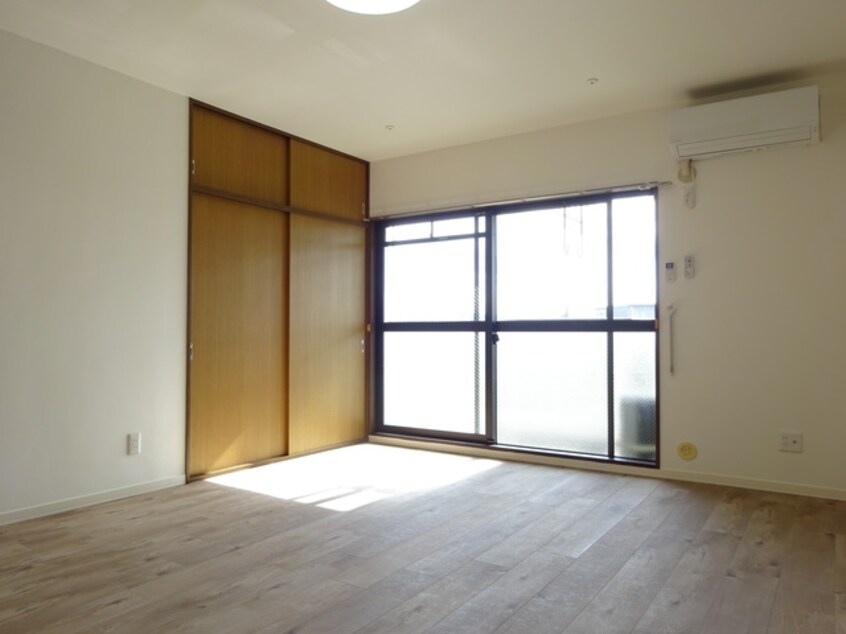  コウシンハイツ