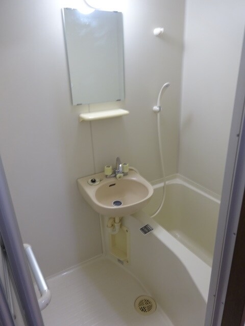  コウシンハイツ