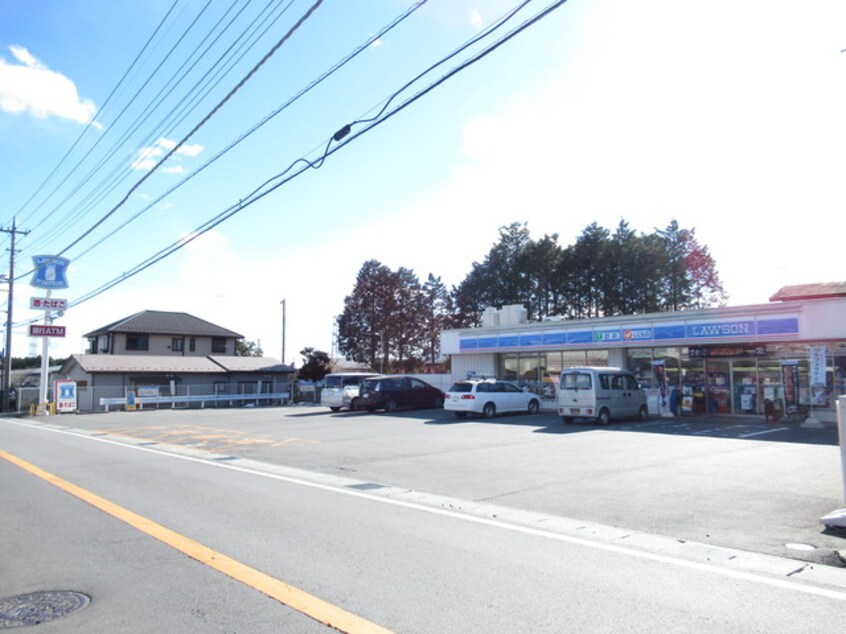 ローソン小山町須走東店(コンビニ)まで383m※ローソン小山町須走東店 ヌゥベル　アンリ