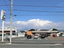 セブンイレブン富士市吉原店(コンビニ)まで396m※セブンイレブン富士市吉原店 東海道本線/富士駅 徒歩54分 3階 築52年