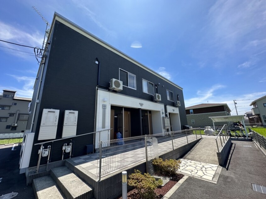  東海道新幹線（東海）/新富士駅 徒歩12分 2階 築8年