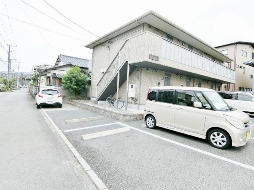  東海道新幹線（東海）/新富士駅 徒歩24分 1階 築16年